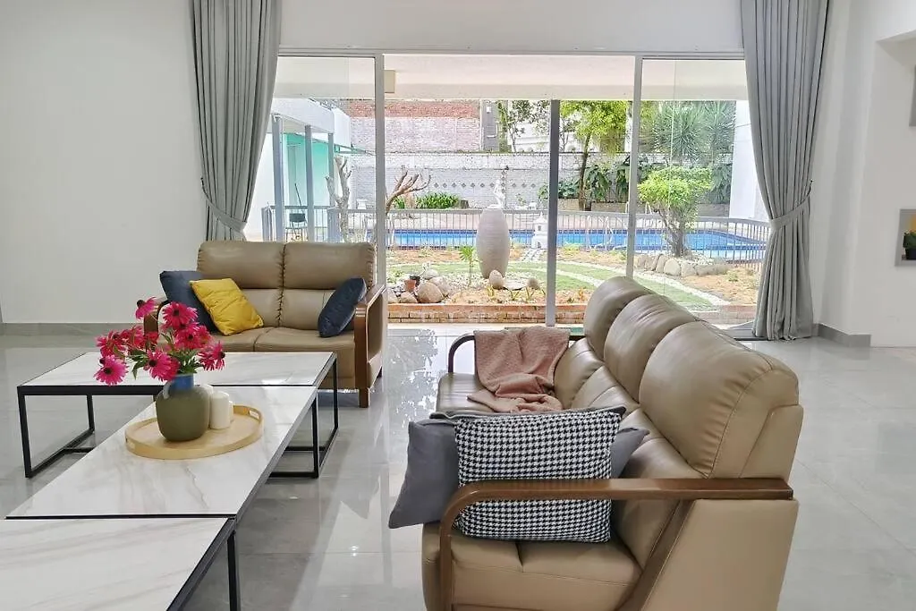 Villa B1. The Big House @ Titiwangsa Kuala Lumpur
